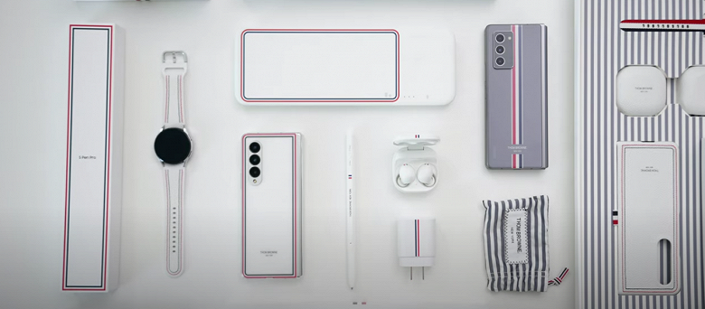 Как выделиться дважды, купив смартфон Samsung? Компания представила Galaxy Z Fold3 Thom&nbsp;Browne&nbsp;Edition